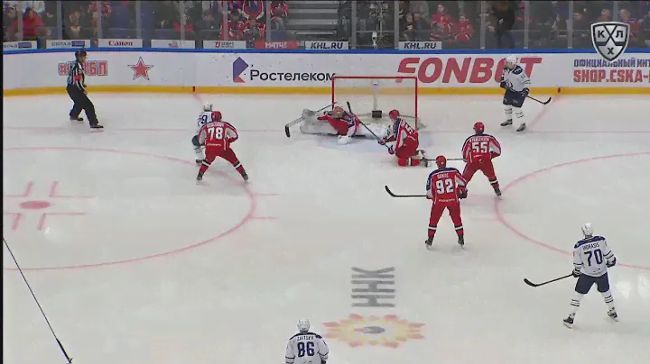 Ilya Sorokin robs Tarasov with the blocker